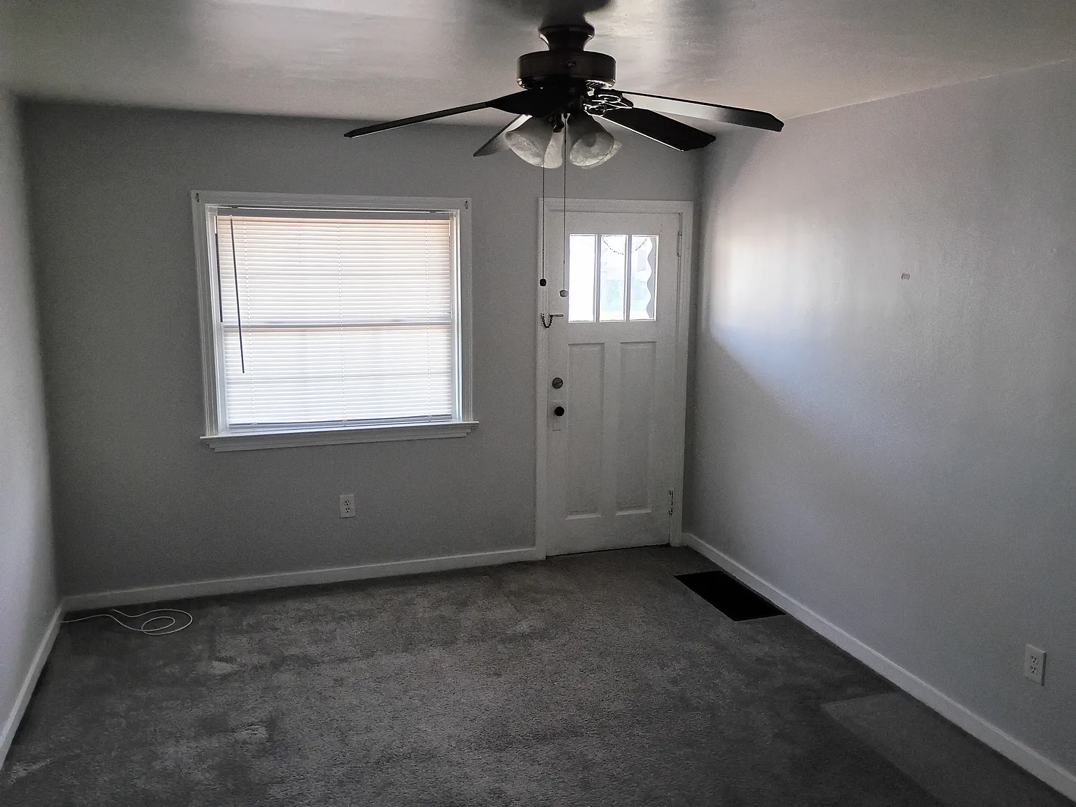 2 bed, $1,250 — Photo 2