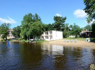 730 E Hiawatha Dr, Wisconsin Dells, WI 53965