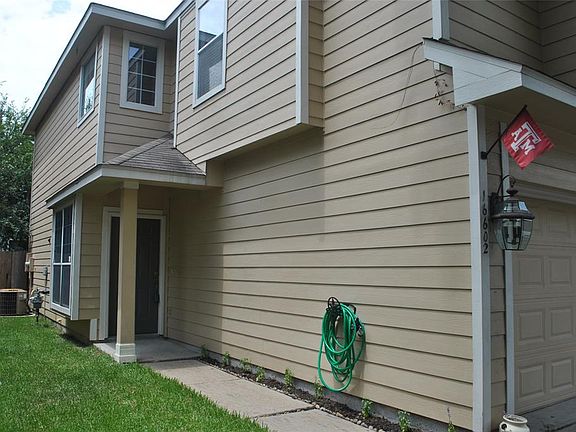 2nd image of 16602 Cairngrove Ln
