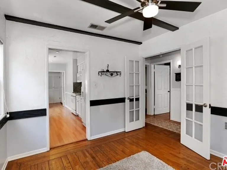 4721 Greenbush Ave — Photo 15