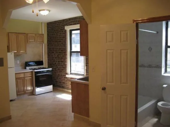 610 W 196th St APT 2A, New York, NY 10040