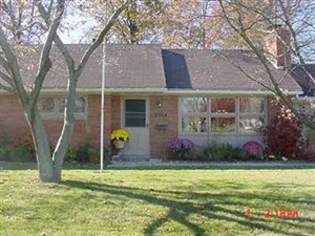 1st image of 3914 Edgewood Dr