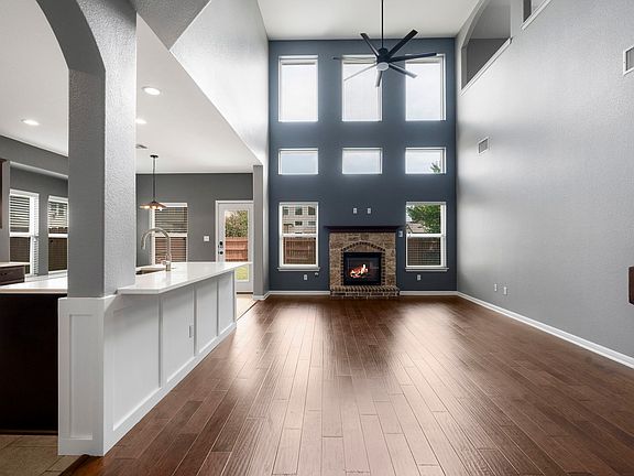 5th image of 8525 Reggio St