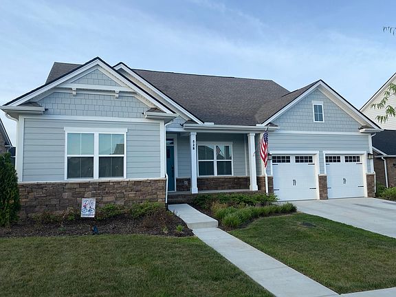 Beautiful Ryan Homes 4 bedroom/3 full bath Savanah model. 
More photos coming.