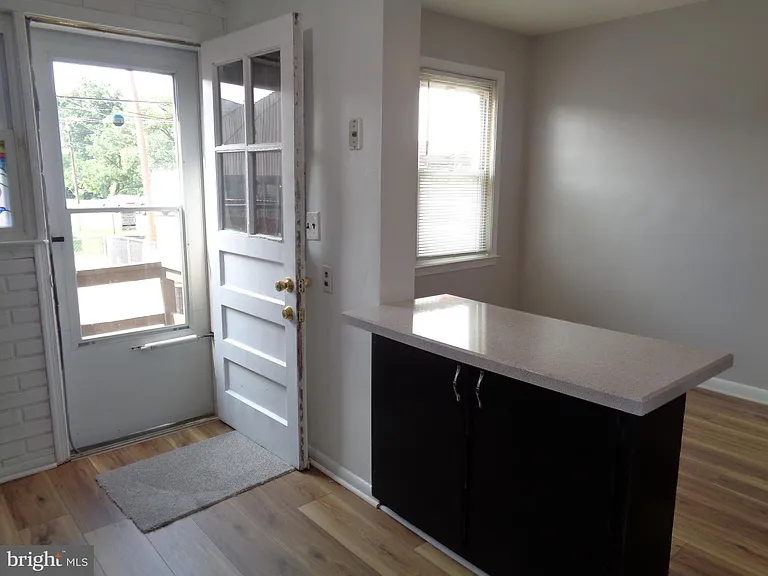 2245 Graythorn Rd — Photo 15