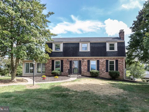 61 Ridge Rd, Westminster, MD 21157