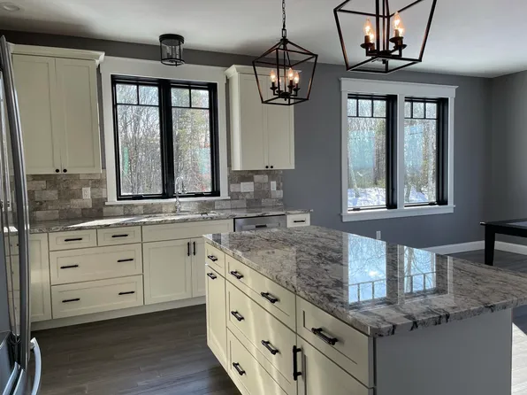 30 Quimby Mountain Rd #2, Hooksett, NH 03106