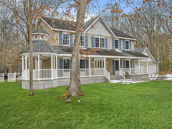 2nd image of 53 Valley Stream Dr #A