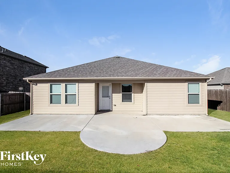 1307 Bent Grass Dr — Photo 14