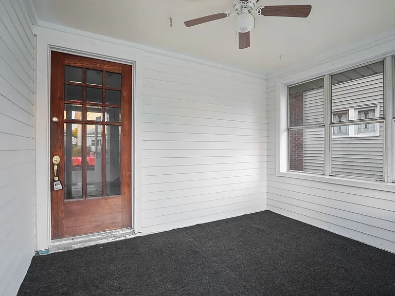 112 Linden Ave — Photo 19
