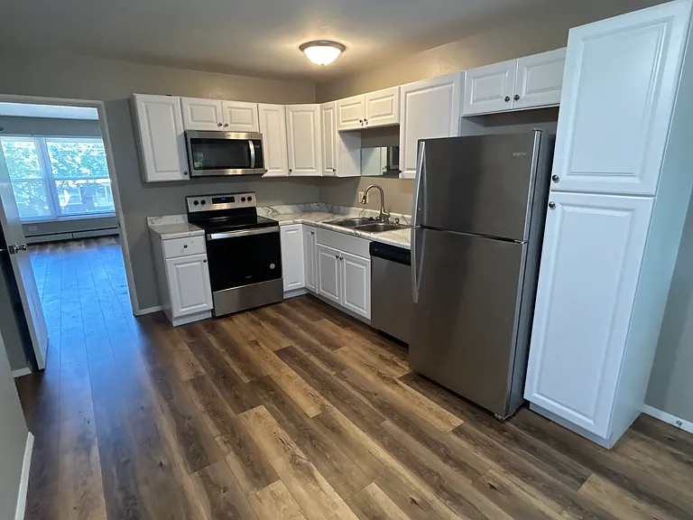 805 Anchorage Ct #D — Photo 9