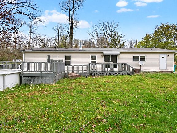 4th image of 35 Halstead Dr