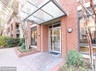 1200 N Hartford St APT 211, Arlington, VA 22201