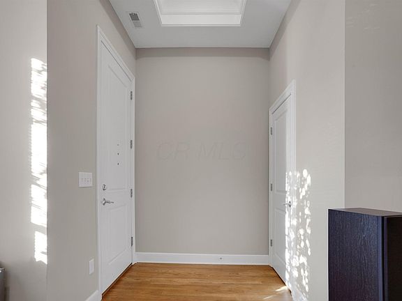 4th image of 44 E 4th Ave