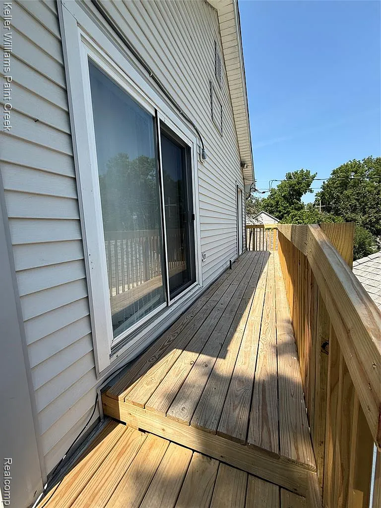 1 bed, 1.0 bath, 600 sqft, $950 — Photo 2