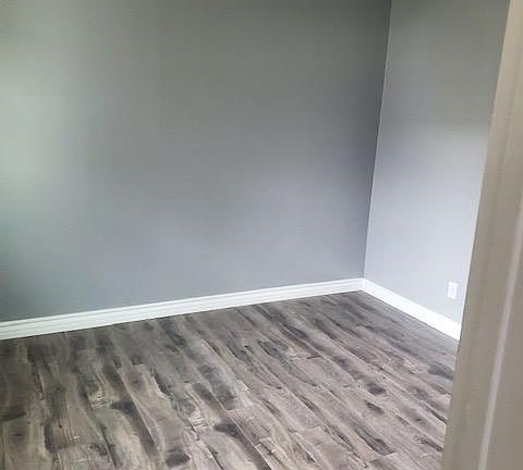 4th image of 628 Marion Pl #9