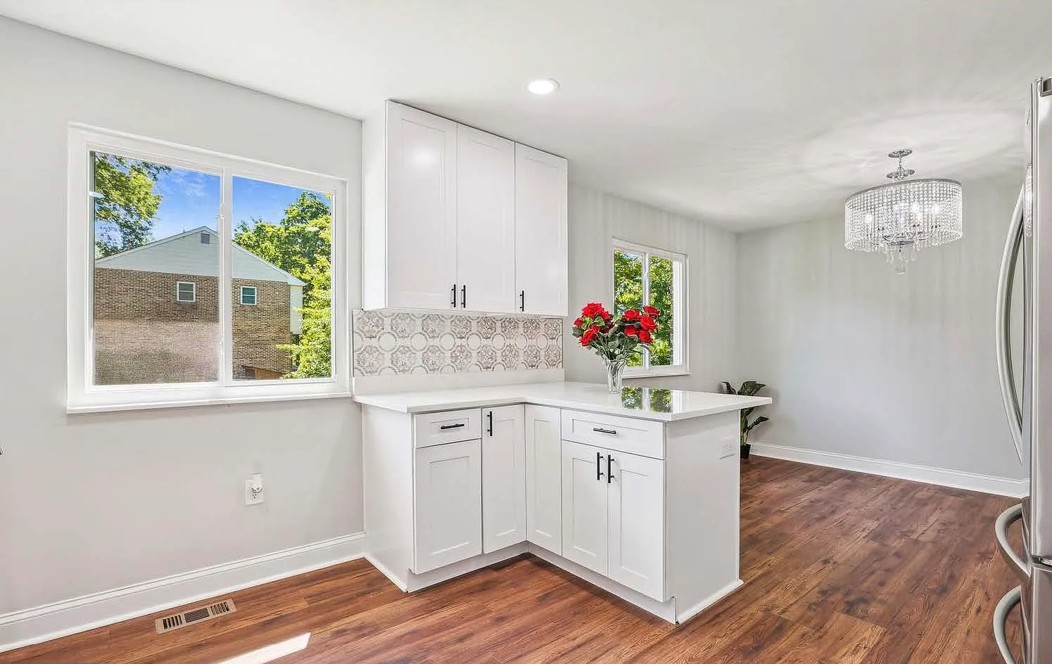 4 bed, 2178 sqft, $4,000 — Photo 4