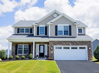 39 Knoche Way, Orchard Park, NY 14127