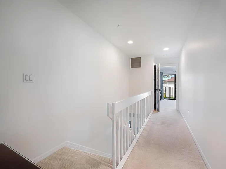 1080 6th St S — Photo 19