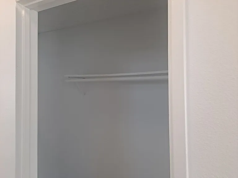 Sunshine Apartments — Photo 8