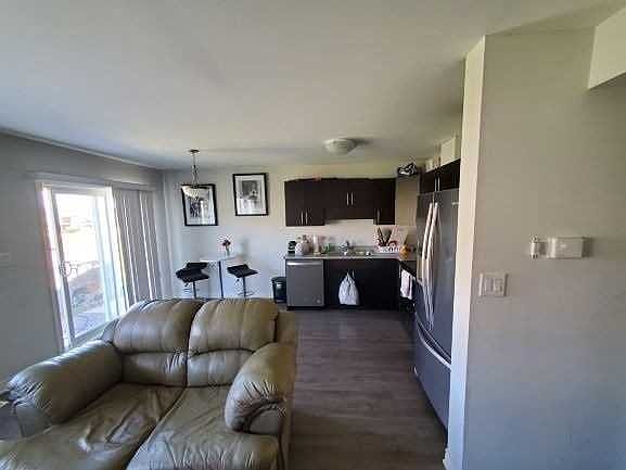 2nd image of 84 Monarch St
