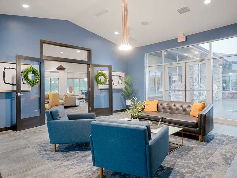 Thoughtfully designed lounges make it easy to settle in, work remotely, or spend time with friends.