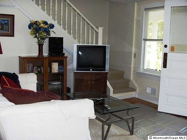 2nd image of 386 Bath Ave #1/2
