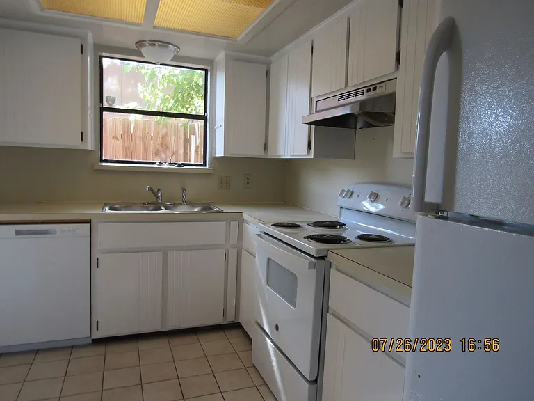 5406B NW Sir Brian Ave — Photo 19