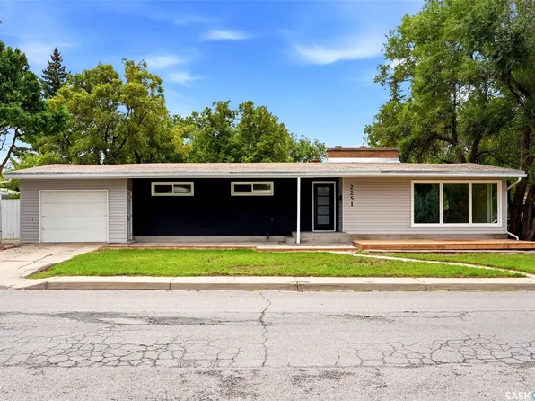 2251 Jubilee Avenue, Regina, SK S4S 3V3