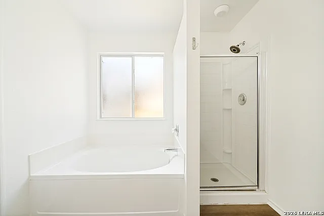 233 Sophia Cir — Photo 8