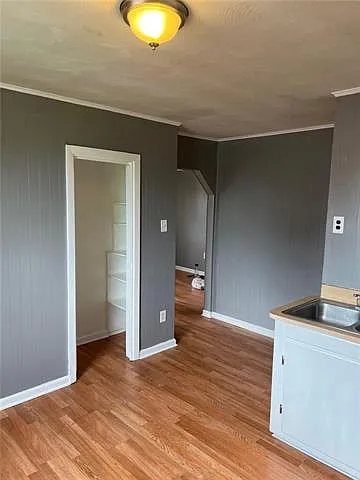 1520 Kenneth St #4 — Photo 5