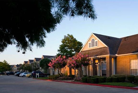 Leasing Office