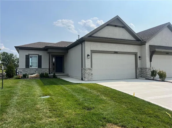 25021 W 94th Ter, Lenexa, KS 66227