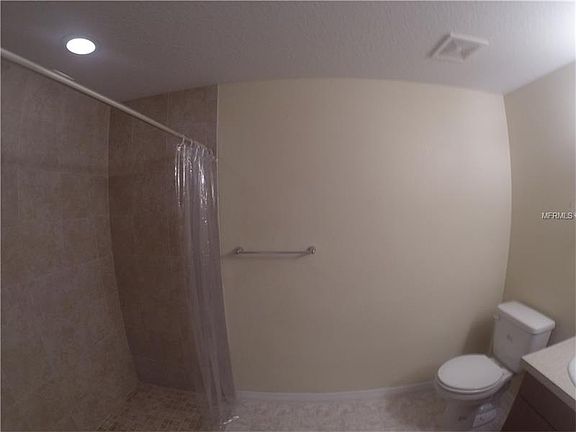 5th image of 1019 Creek Park Dr