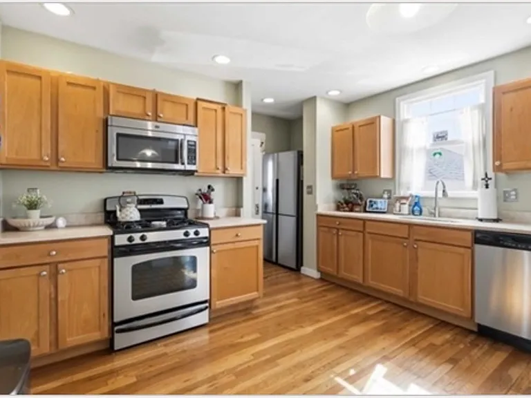 18 Chandler St #1 — Photo 2