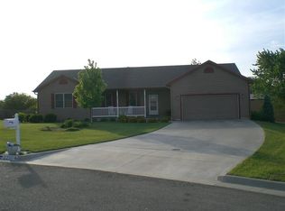 2210 Elk Ct, Junction City, KS 66441