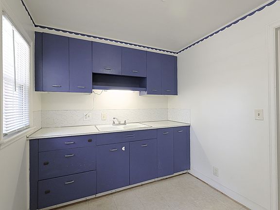 4th image of 3517 Apple St