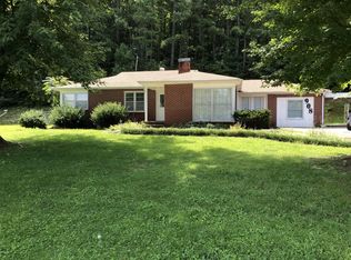908 W Main St, Waverly, TN 37185
