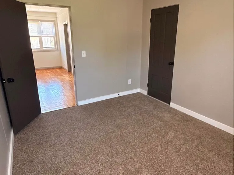 1674 S Main St — Photo 3