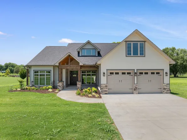 303 Vista Shores Dr, Rogersville, AL 35652