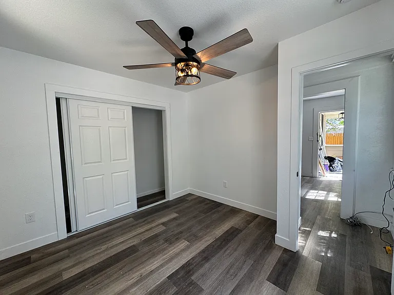 1113 N Nevada St — Photo 4