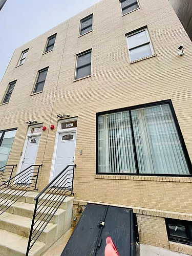 1020 Callowhill St #2A Photo 1 1020 Callowhill St #2A Photo 1