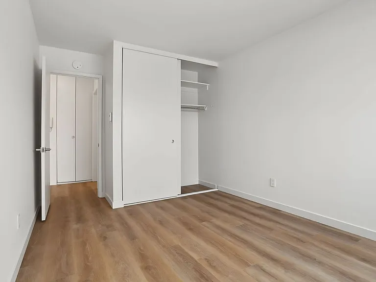1221 Apartments — Photo 42