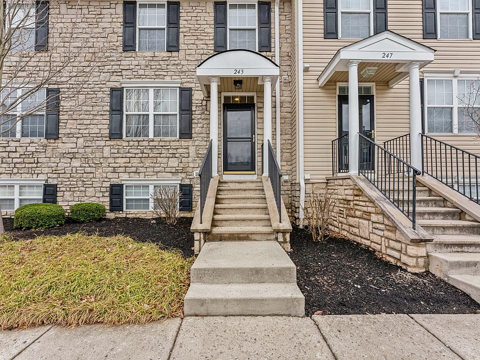1st image of 243 Oxford Oak Dr