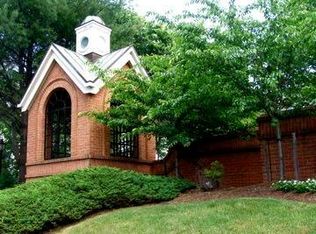 11041 Cedarwood Dr N, Rockville, MD 20852