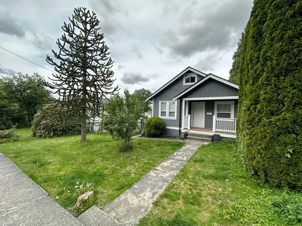 33913 Pine St #1, Abbotsford, BC V2S 2P4