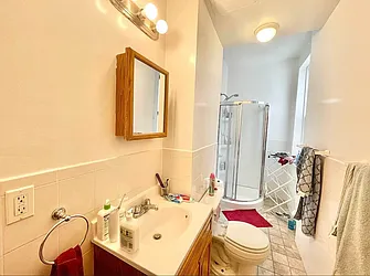 Rented by Century 21 Premier 