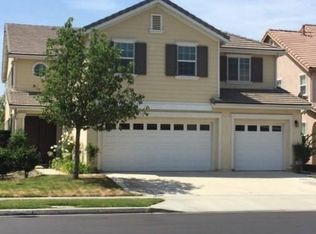 15791 Snowy Peak Ln, Fontana, CA 92336