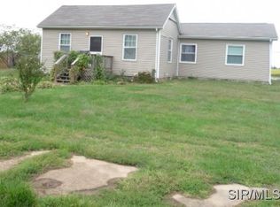 209 E 7th North St, Mount Olive, IL 62069