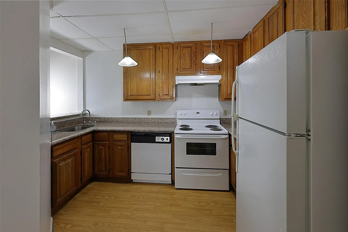 Building Photo - 2209 S Braeswood Blvd #32C
